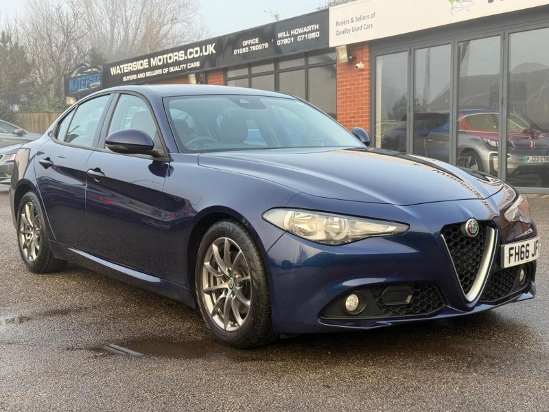 ALFA ROMEO GIULIA 2.0T Super Auto Euro 6 (s/s) 4dr